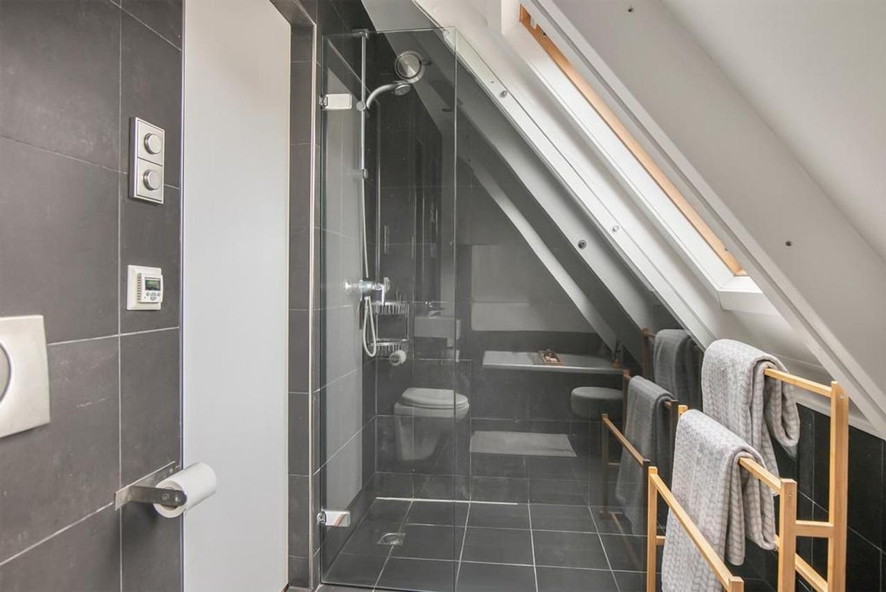 Gemeubileerd appartement van 101 m² in De Pijp - Afbeelding 18