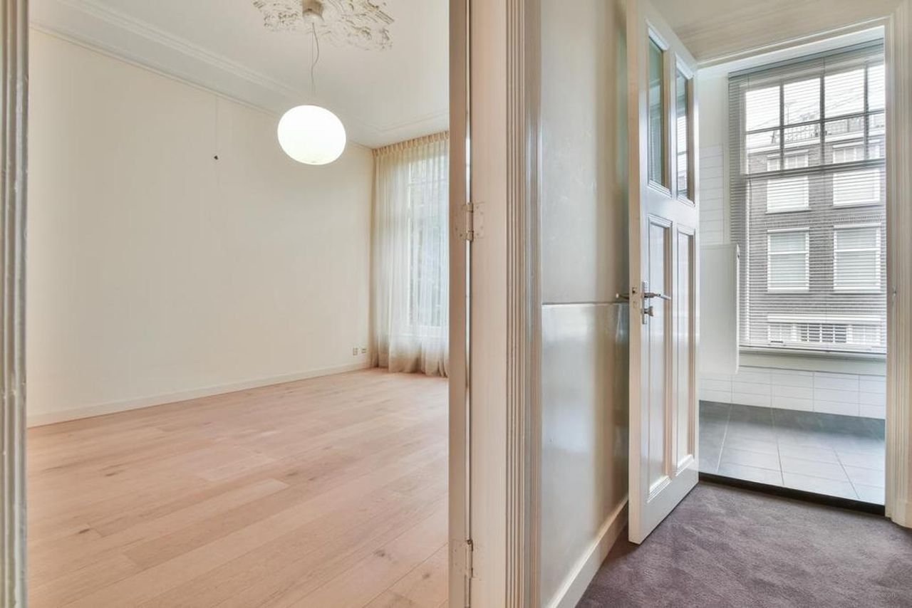 145 m2 Duplex near Vondelpark - Image 16