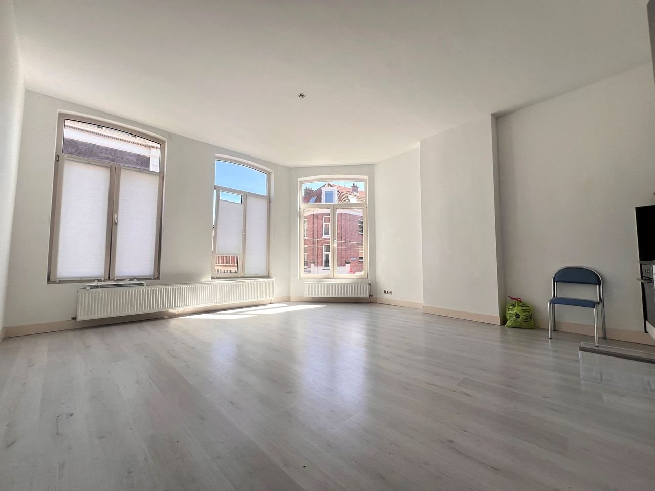 Licht hoekappartement in Zeeheldenkwartier - Afbeelding 1