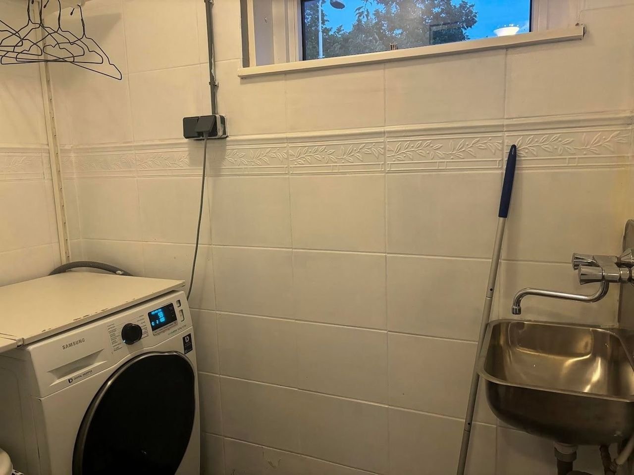 Gemeubileerd huis met zonnepanelen - Afbeelding 19