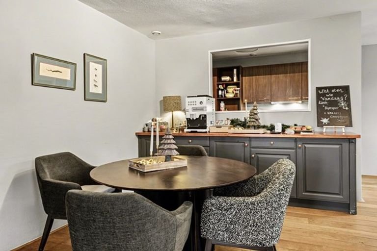 Seniorenstudio met balkon aan de Maas - Afbeelding 14