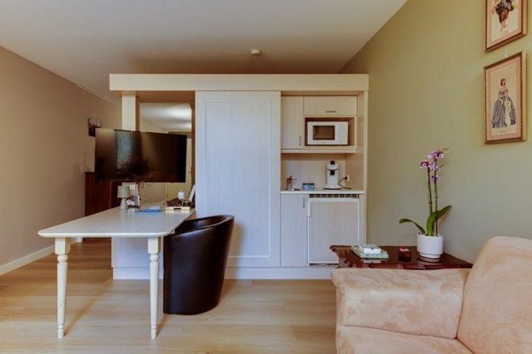 Seniorenstudio met balkon aan de Maas - Afbeelding 9