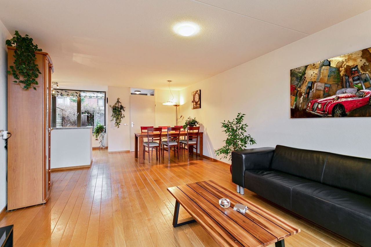 Ruime gezinswoning met 4 slaapkamers bij ISE - Afbeelding 1