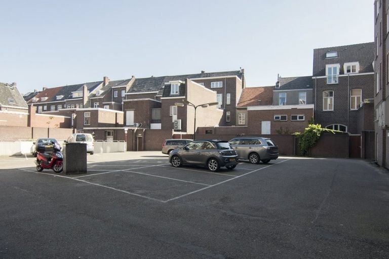 Apartment in Roermond city center with elevator - Image 13