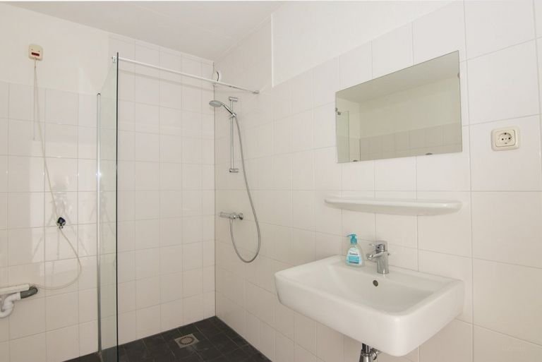 Apartment in Roermond city center with elevator - Image 9