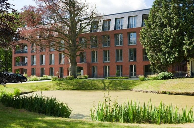 Apartment with south-facing balcony on Alverna - Image 4