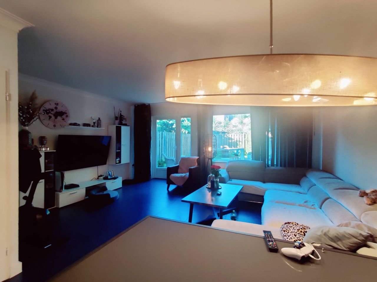 Huis met eigen oprit nabij Biarritzplein - Afbeelding 2