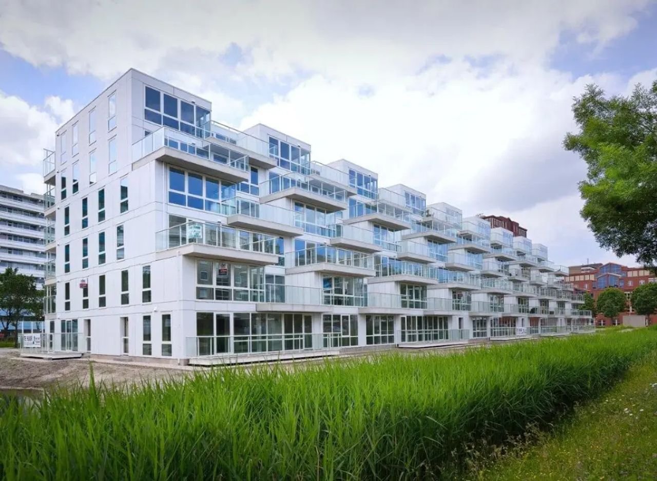 Modern 55+ apartment with terrace - Image 1