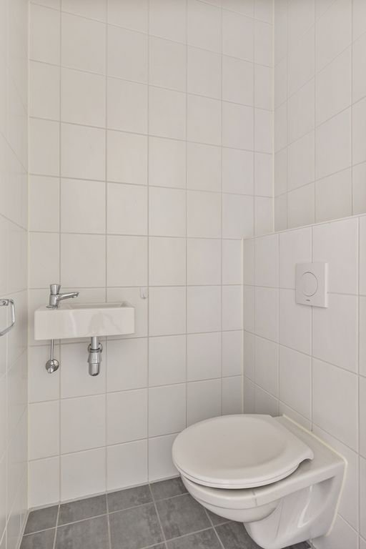 Modern 2-bedroom apartment on the 9th floor - Image 12