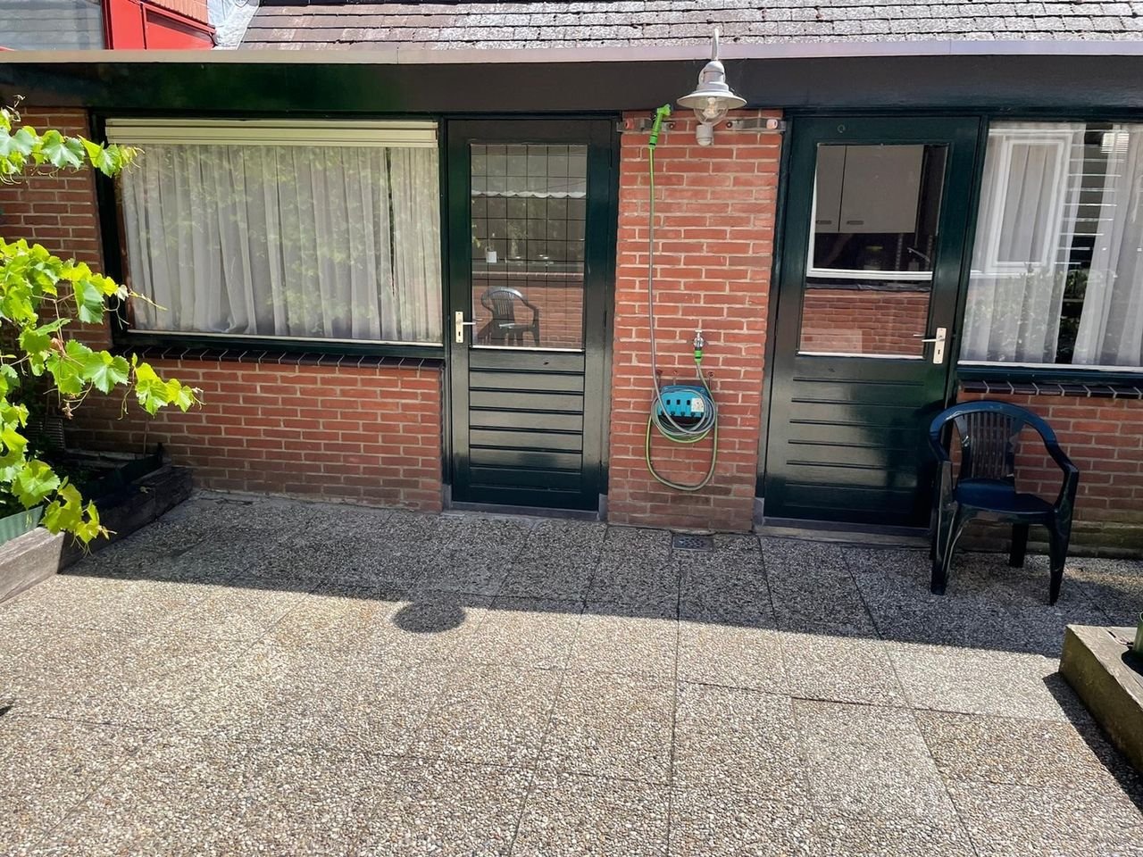 Spacious house with garden and roof terrace - Image 42