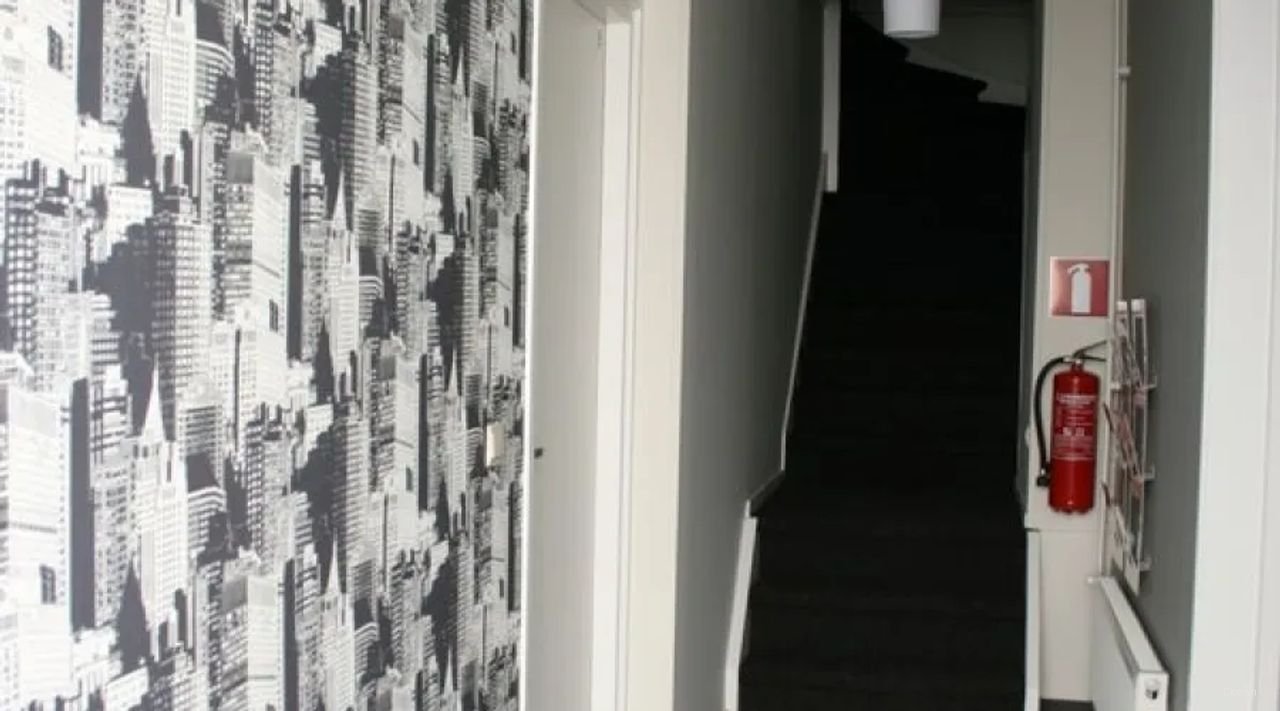 Studio in a charming townhouse - Image 2