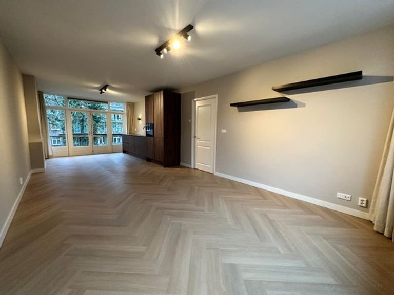 Luxe 3-kamerwoning in De Baarsjes - Afbeelding 1