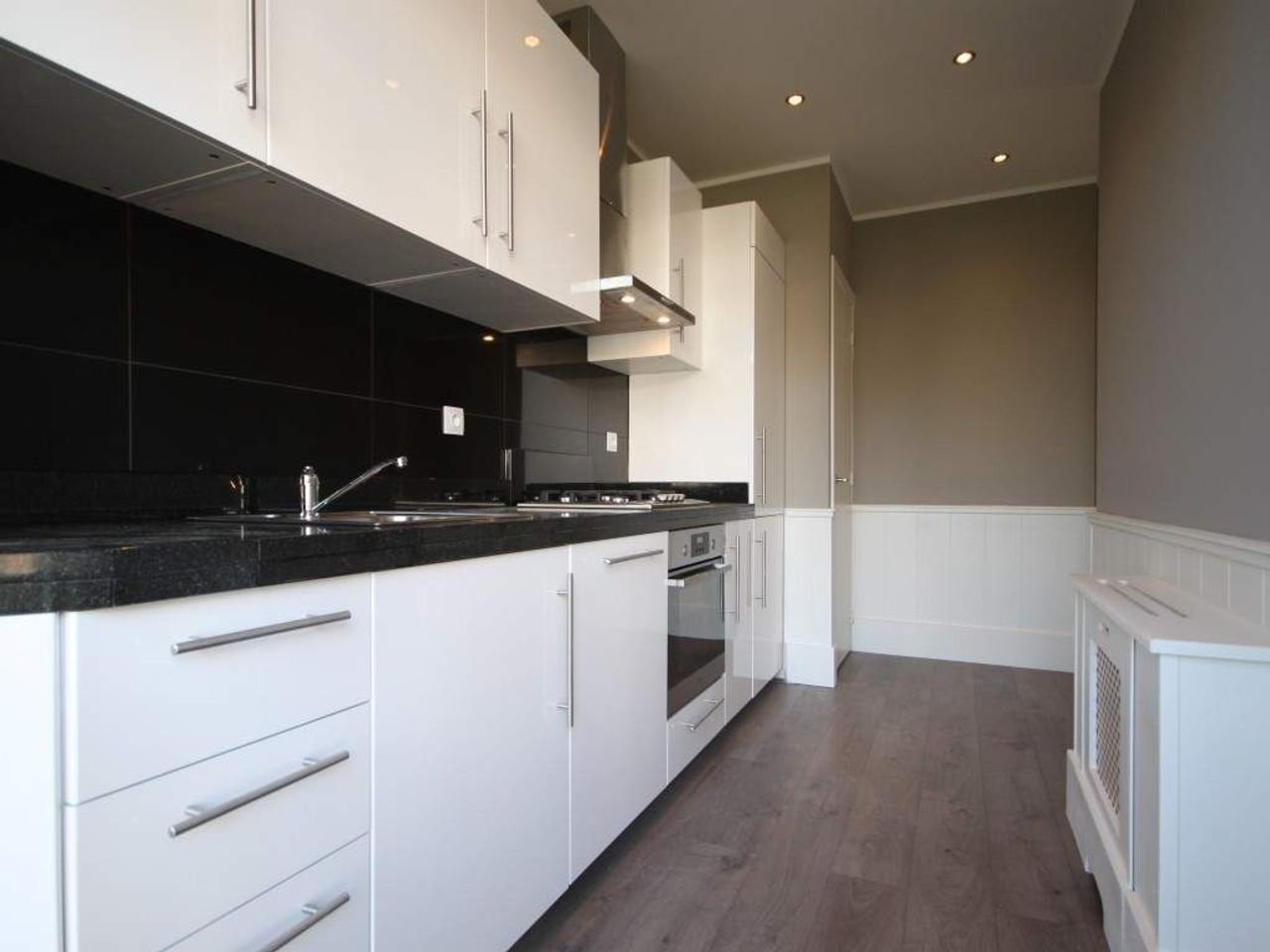 3-kamer woning met uitzicht op woonboten - Afbeelding 5