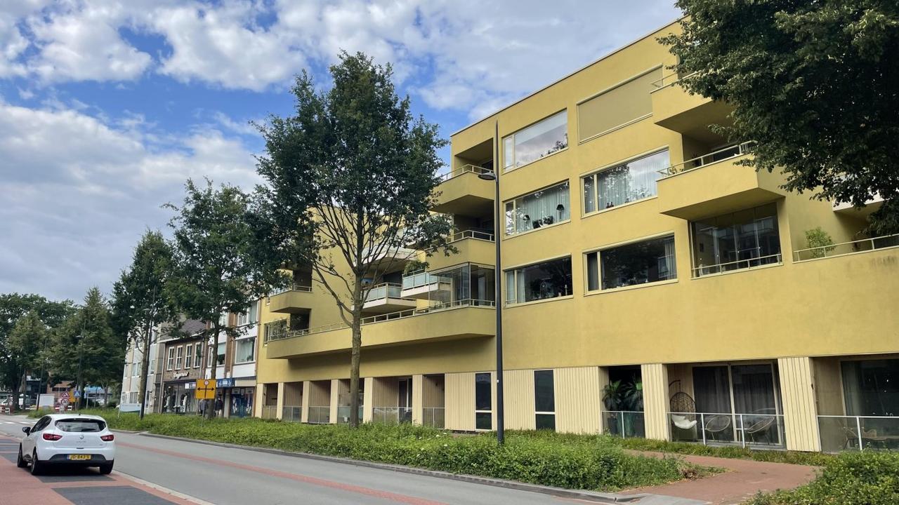87 m² appartement met dakterras in Emmen - Afbeelding 1