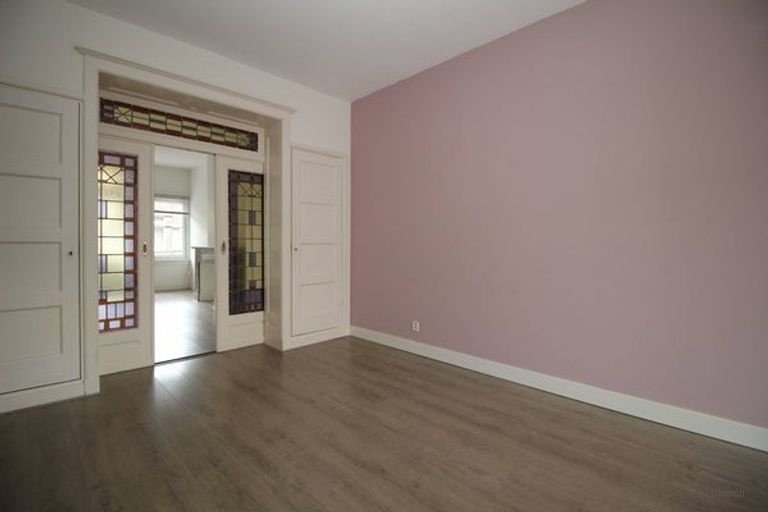 En-suite appartement met balkon in Bezuidenhout - Afbeelding 16