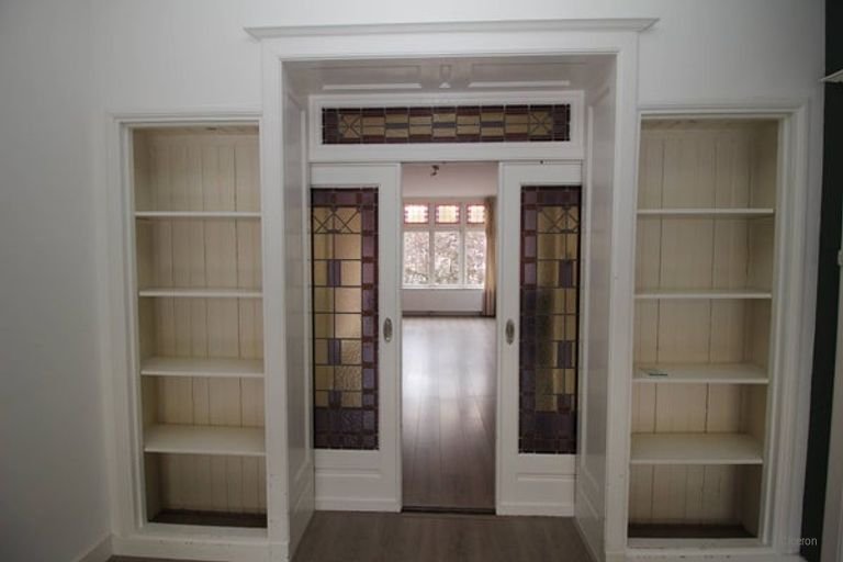 En-suite appartement met balkon in Bezuidenhout - Afbeelding 19