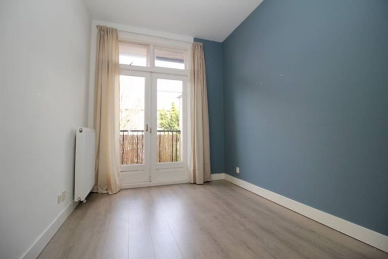 En-suite appartement met balkon in Bezuidenhout - Afbeelding 7