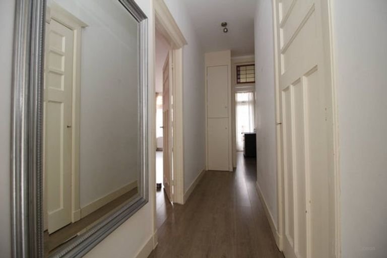 En-suite appartement met balkon in Bezuidenhout - Afbeelding 22