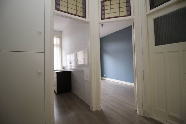 En-suite appartement met balkon in Bezuidenhout - Afbeelding 14