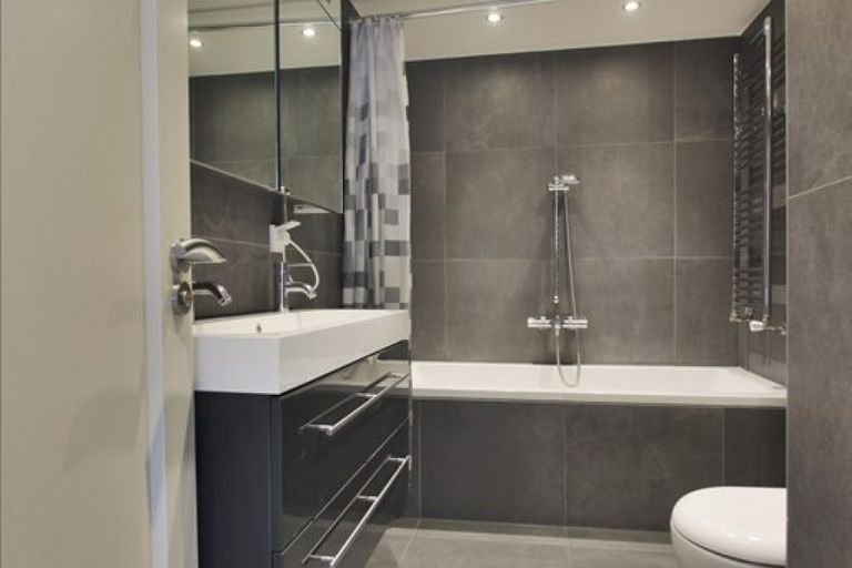 Royaal drive-in huis met 4 balkons en parking - Afbeelding 14