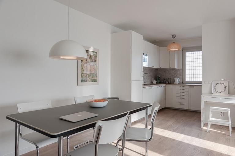 Gemeubileerd 3-kamerappartement met parkeren - Afbeelding 10