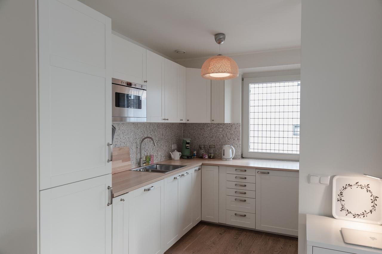 Gemeubileerd 3-kamerappartement met parkeren - Afbeelding 11