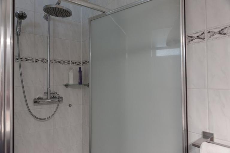 Gemeubileerd 3-kamerappartement met parkeren - Afbeelding 18