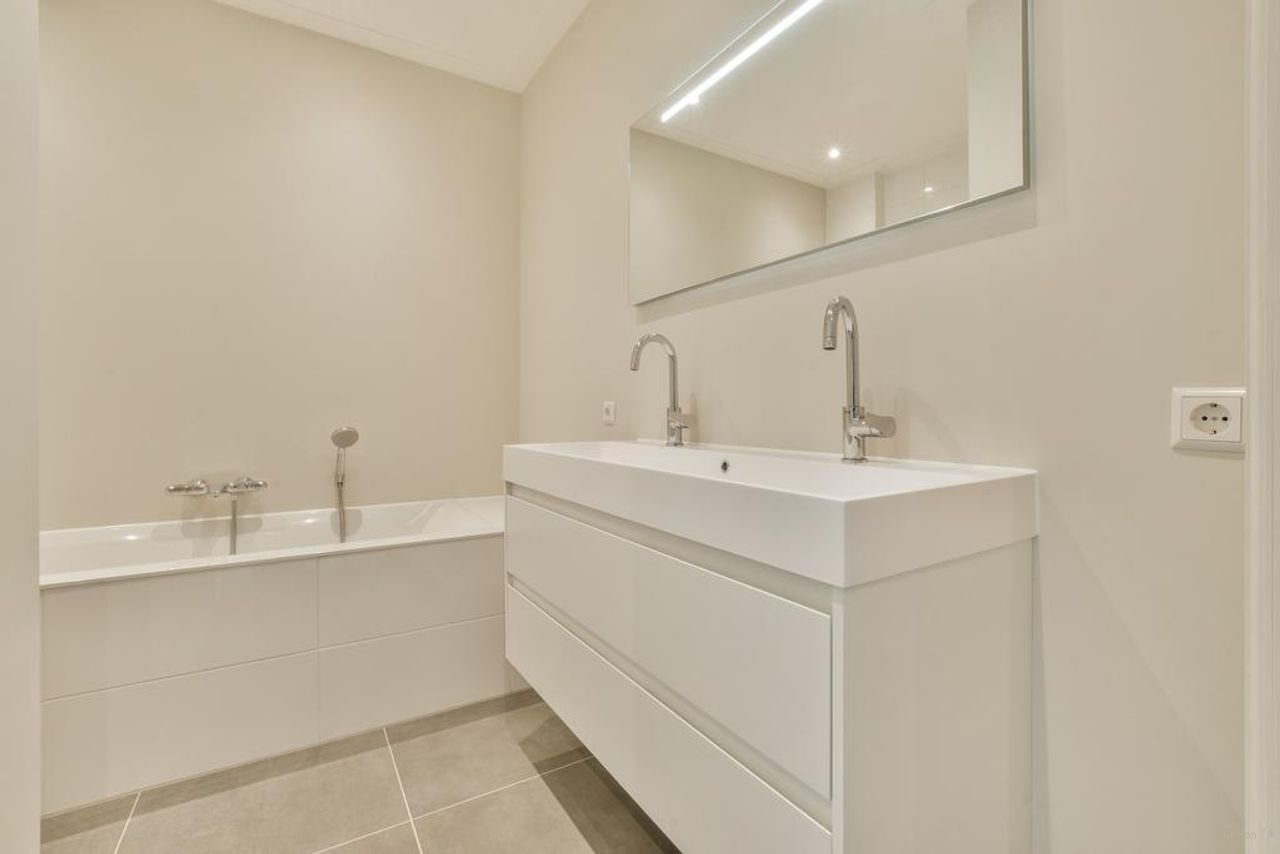 Royaal wonen: 4 slaapkamers en balkon - Afbeelding 51