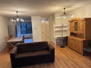 Spacious family home with sunny garden