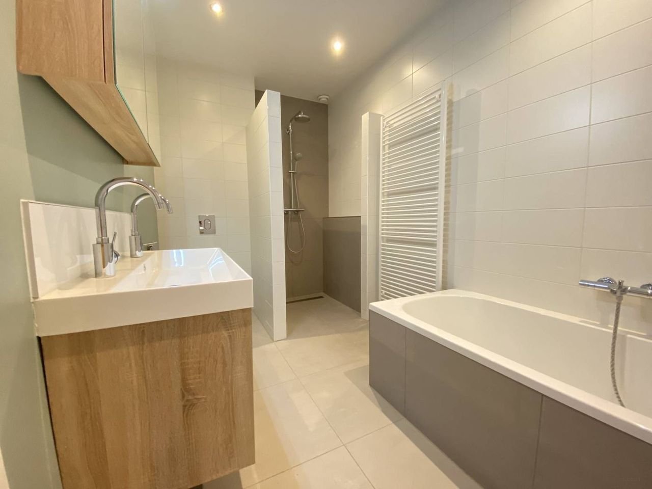 Hoekwoning met 5 slaapkamers in Oog in Al - Afbeelding 18