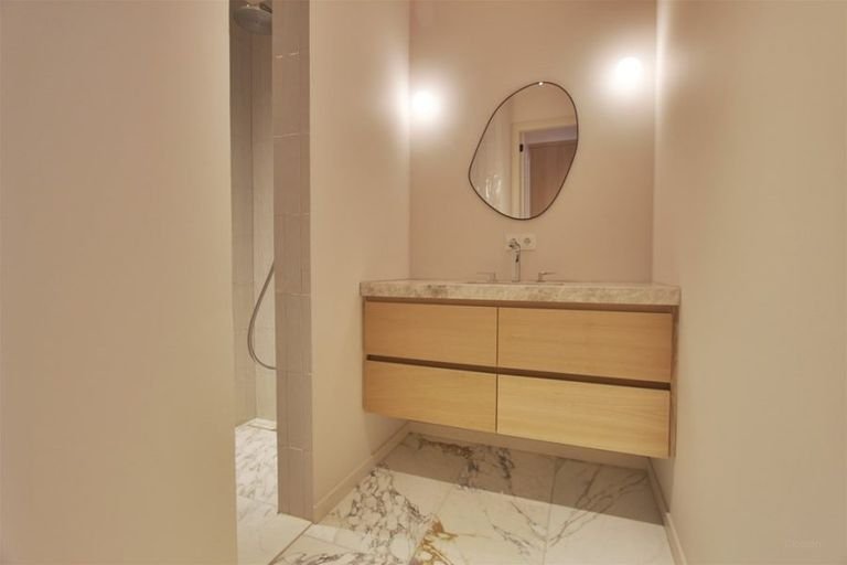 Centrum: 2 slaapkamers & terras - Afbeelding 21
