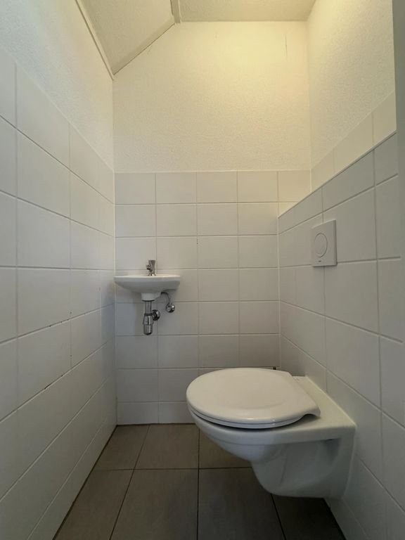 3-bedroom maisonette with terrace - Image 5