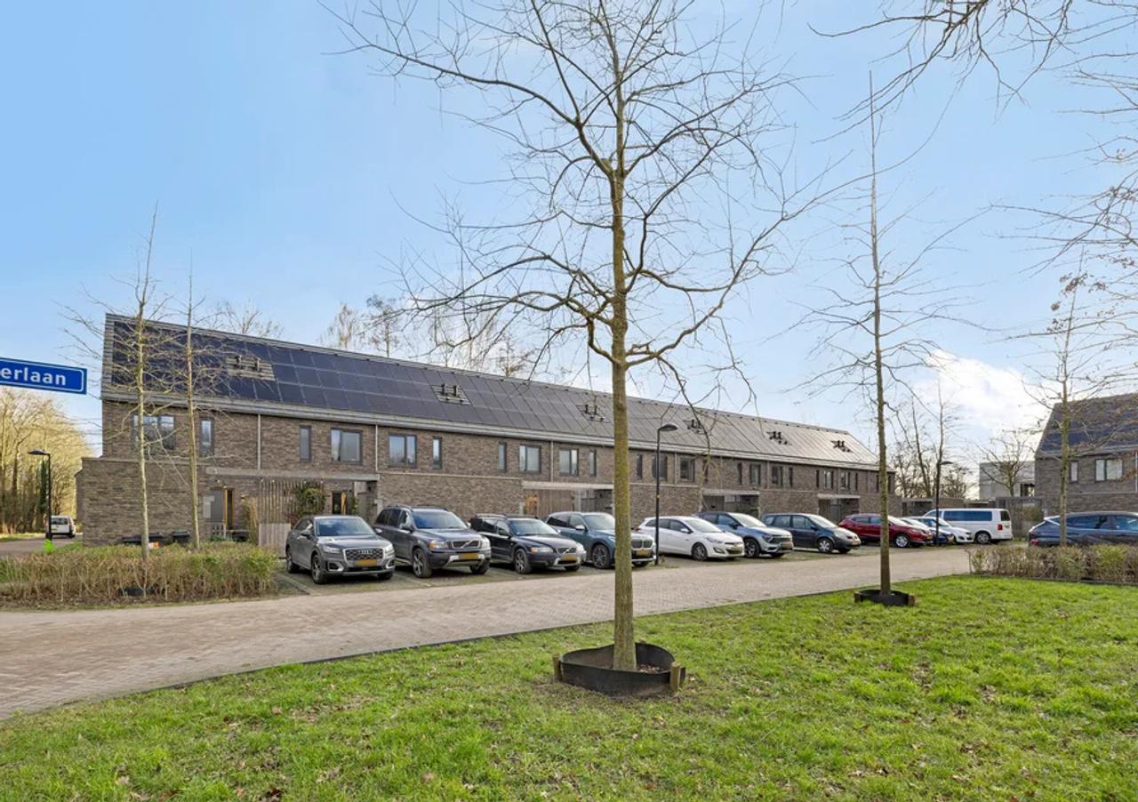 Eengezinswoning met 4 slaapkamers en terras - Afbeelding 1