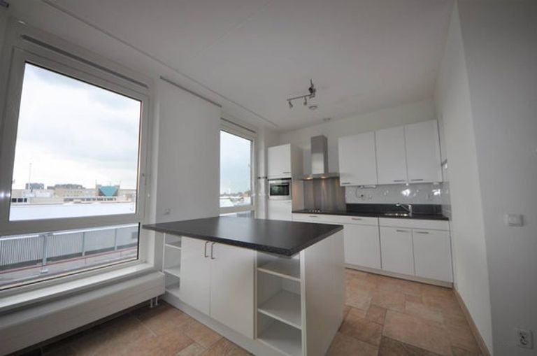 Spacious Living Next to Chasséplein - Image 7