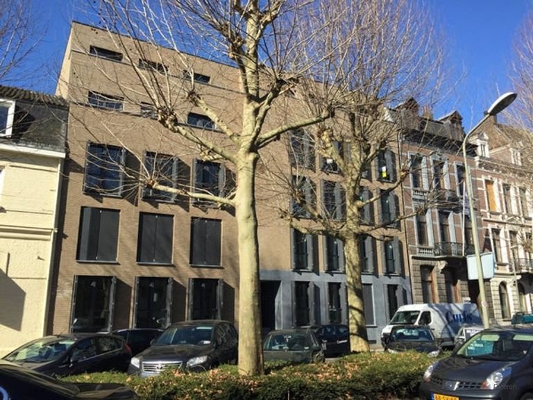Modern apartment in Wyck with balcony and elevator - Image 13