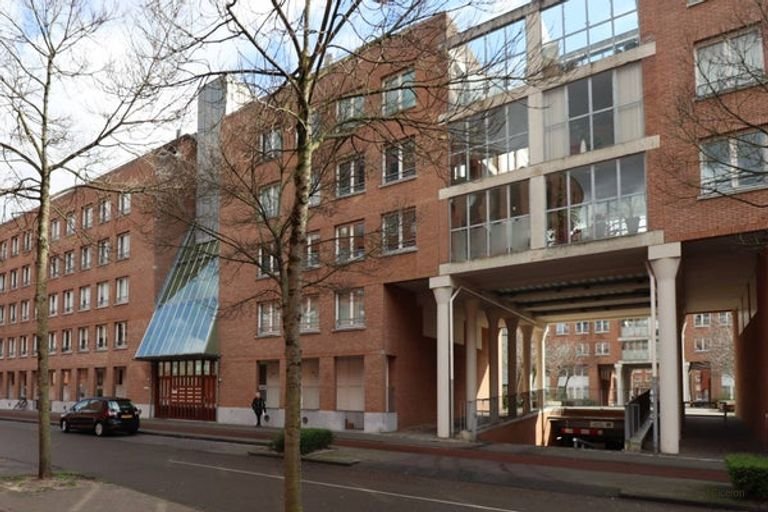 Furnished apartment with garage - Image 16