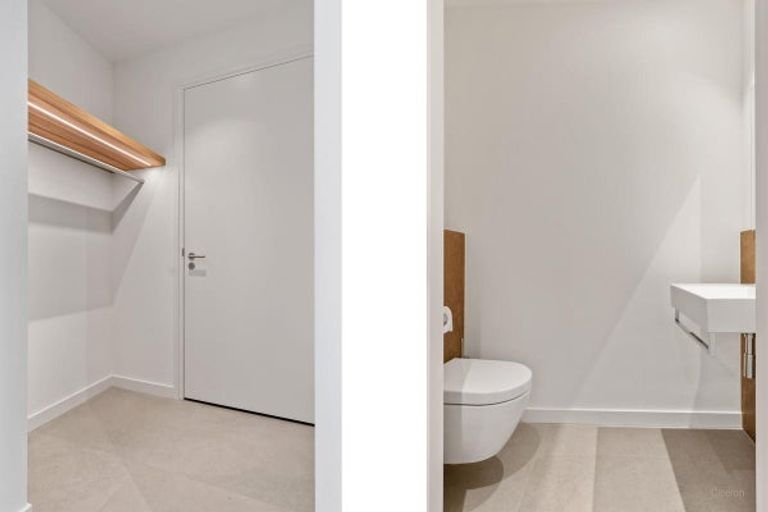 Modern penthouse (228m²) with two roof terraces - Image 54