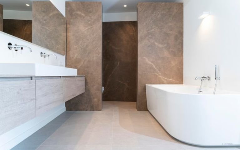 Modern penthouse (228m²) with two roof terraces - Image 43