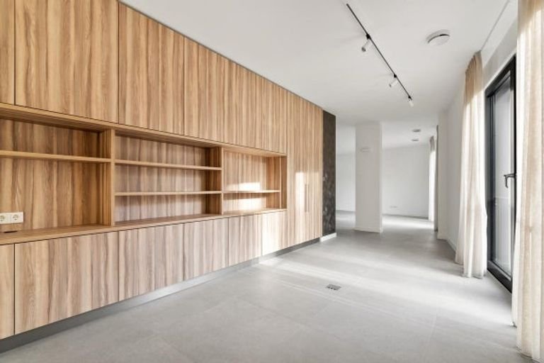 Modern penthouse (228m²) with two roof terraces - Image 18