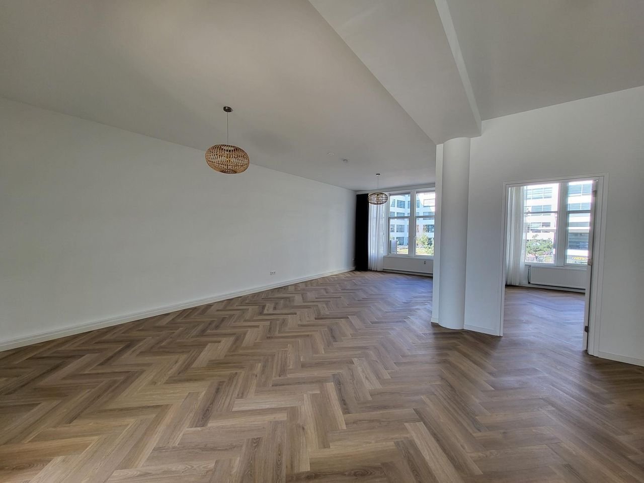 Luxury Apartment City Center Eindhoven (119 m²) - Image 2