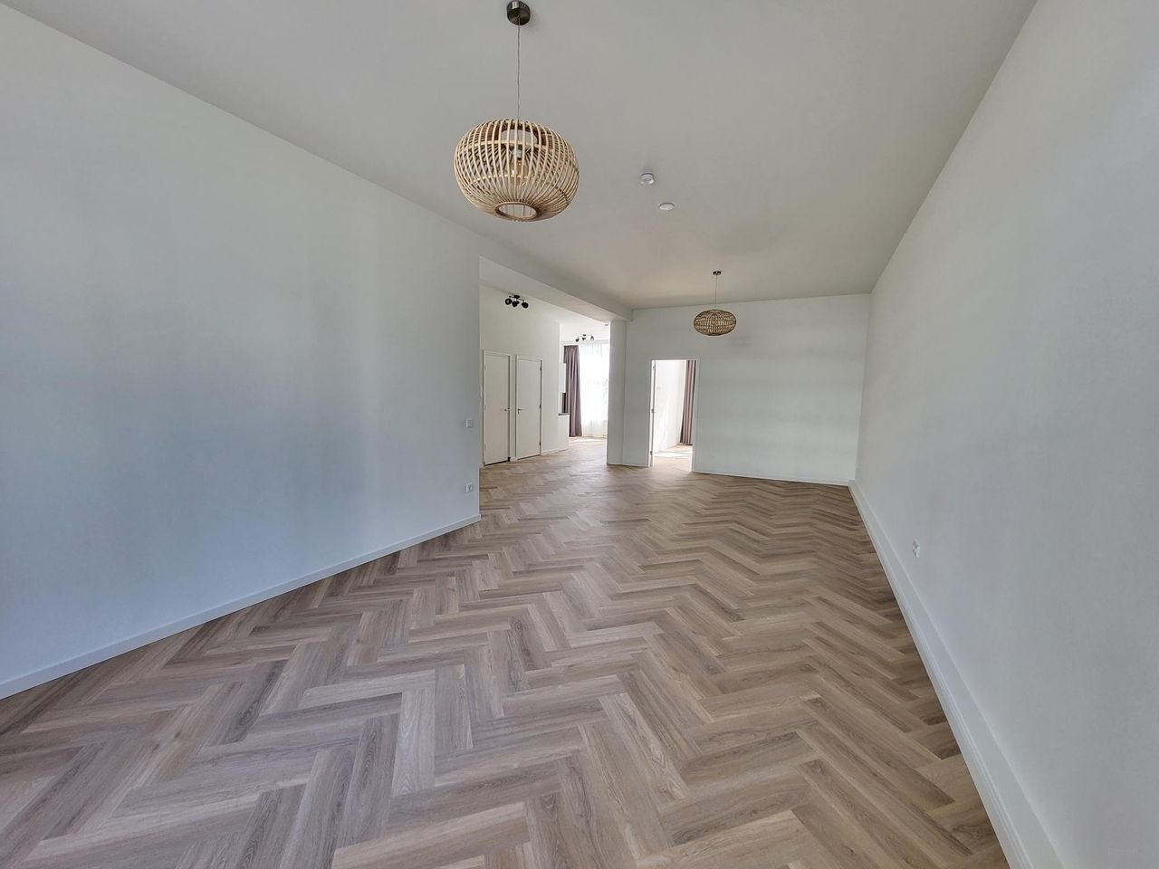 Luxury Apartment City Center Eindhoven (119 m²) - Image 3