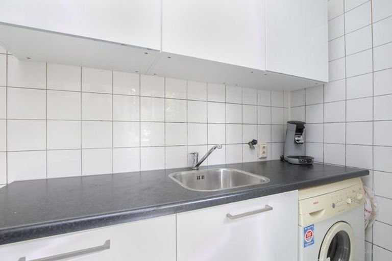 Gemeubileerde kamer met tuin in West - Afbeelding 7