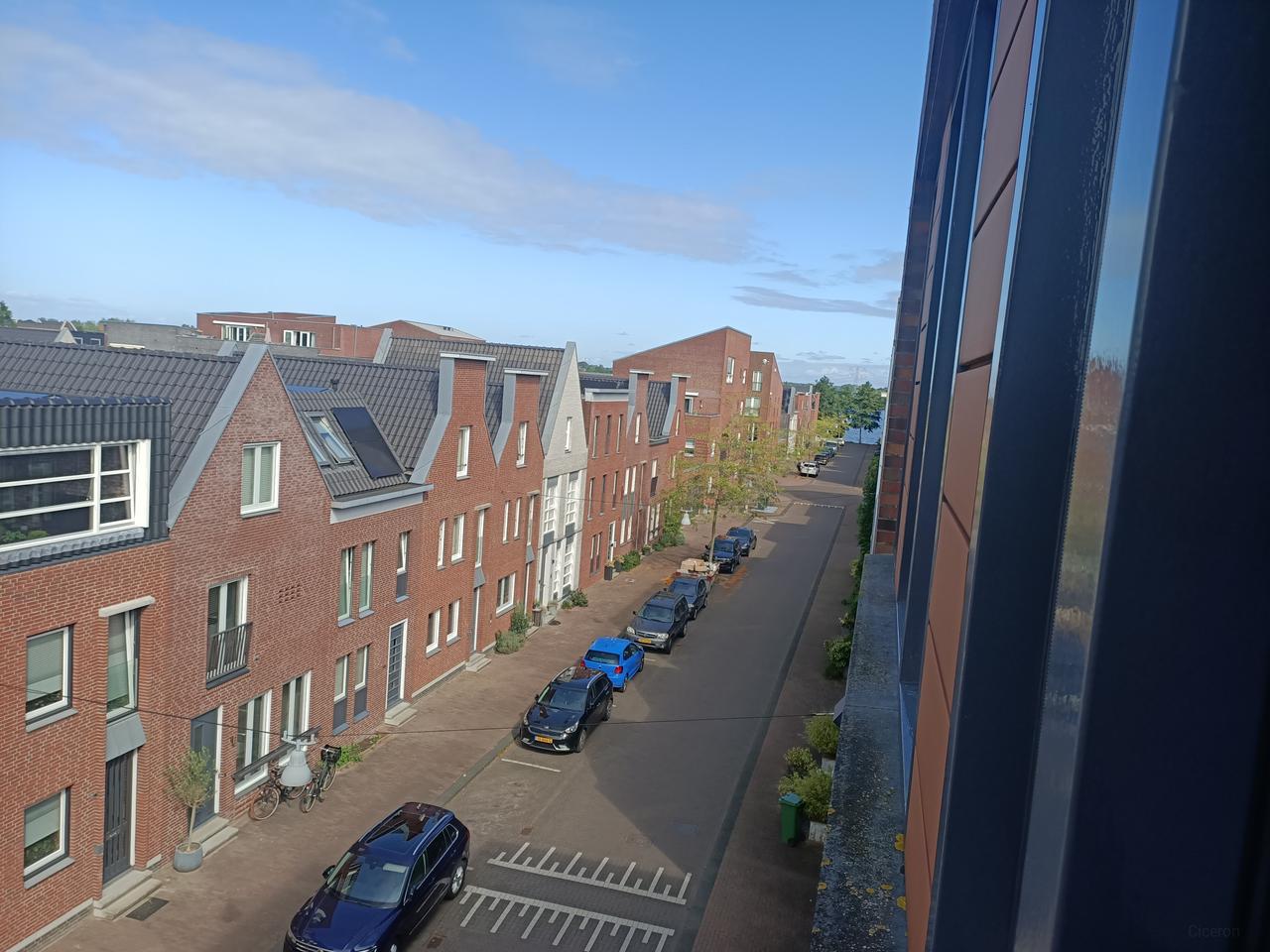 103 m² Rooftop Terrace with 2-Bedroom Apartment - Image 9