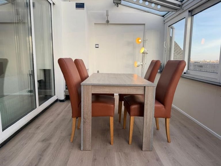 Licht appartement met uitzicht op Utrecht - Afbeelding 12