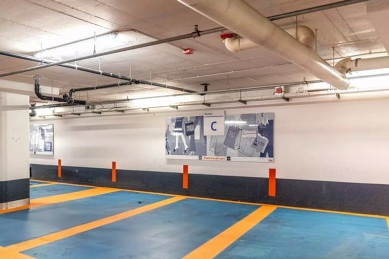 Licht appartement met uitzicht op Utrecht - Afbeelding 33