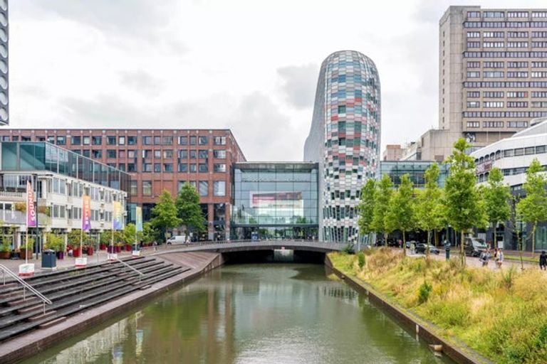 Licht appartement met uitzicht op Utrecht - Afbeelding 36