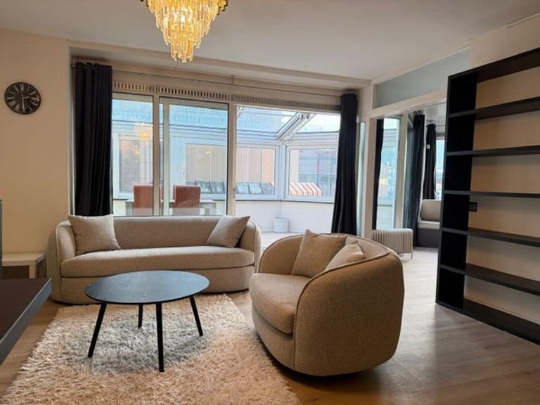 Licht appartement met uitzicht op Utrecht - Afbeelding 5