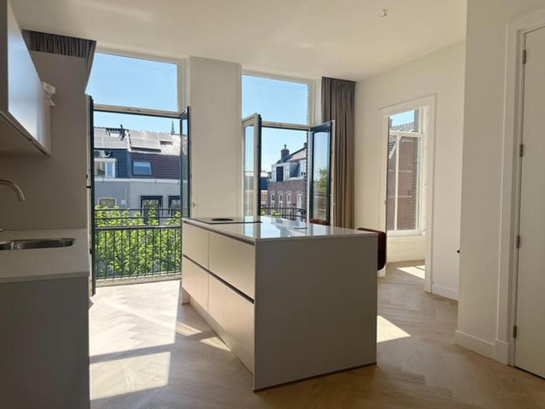 2-slaapkamerappartement met balkon - Afbeelding 4