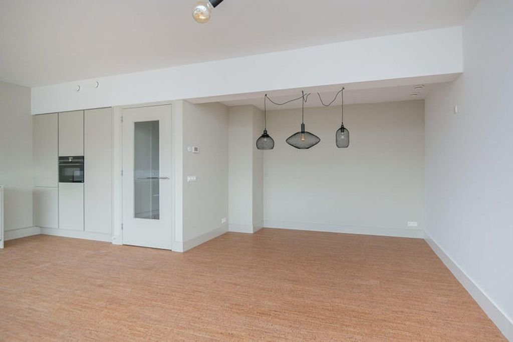 Kruiskade: 84m² luxe met groot balkon - Afbeelding 2