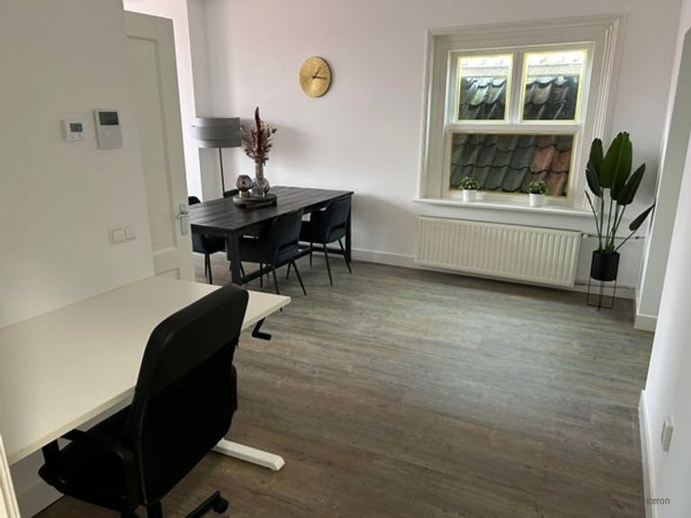 Quiet living on the Botermarkt in Leiden (70m²) - Image 5